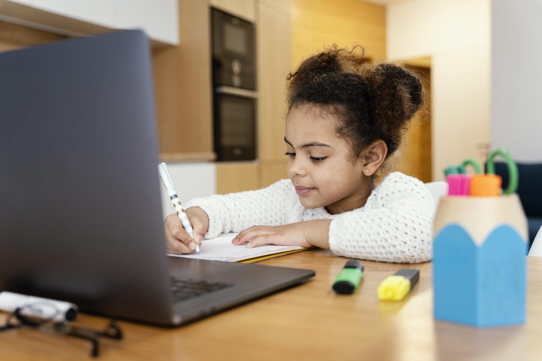 GOOD ONLINE SCHOOL - CRESTMOPNT SCHOOL
